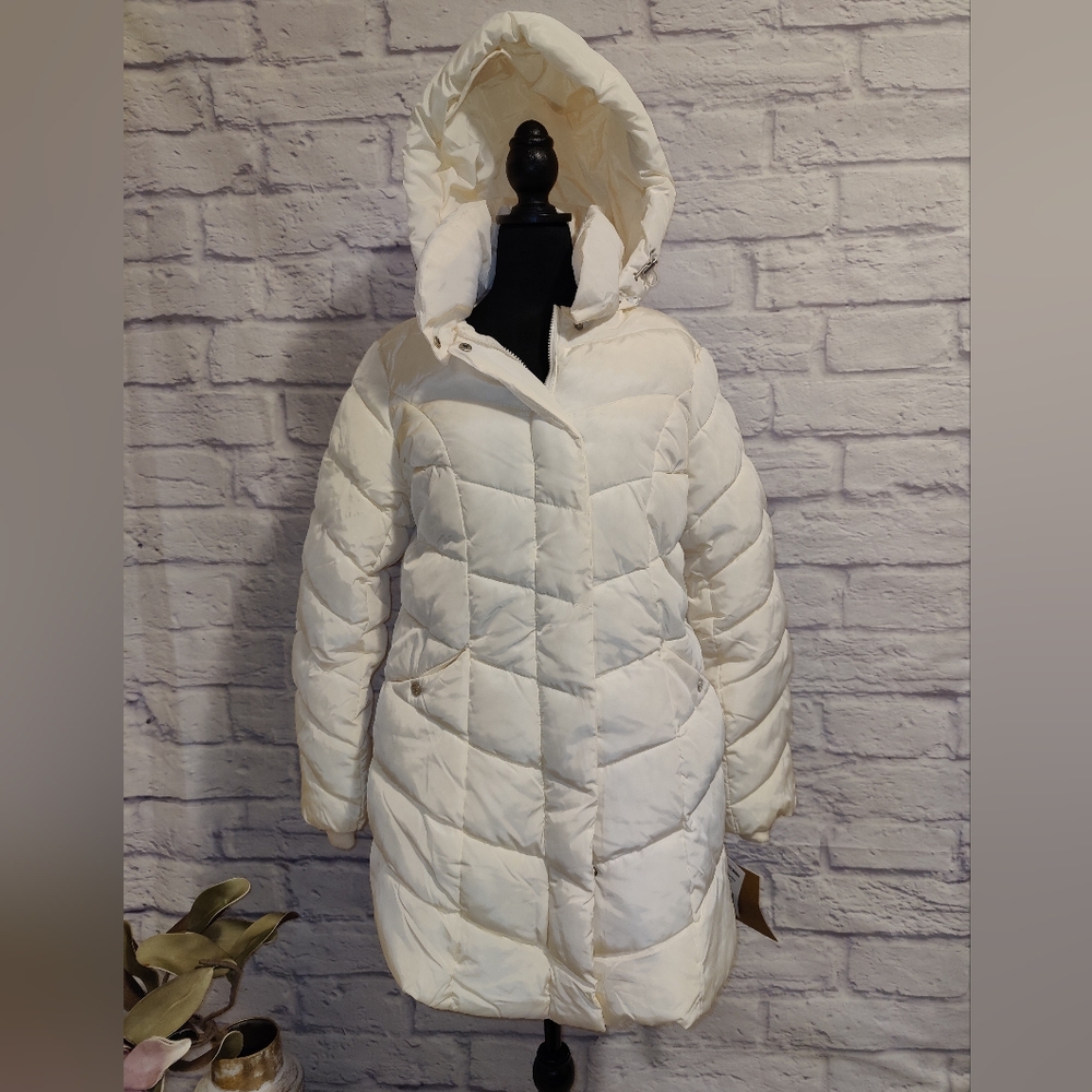 Steve Madden Women's Long Chevron Quilted Outerwear Jacket color ivory